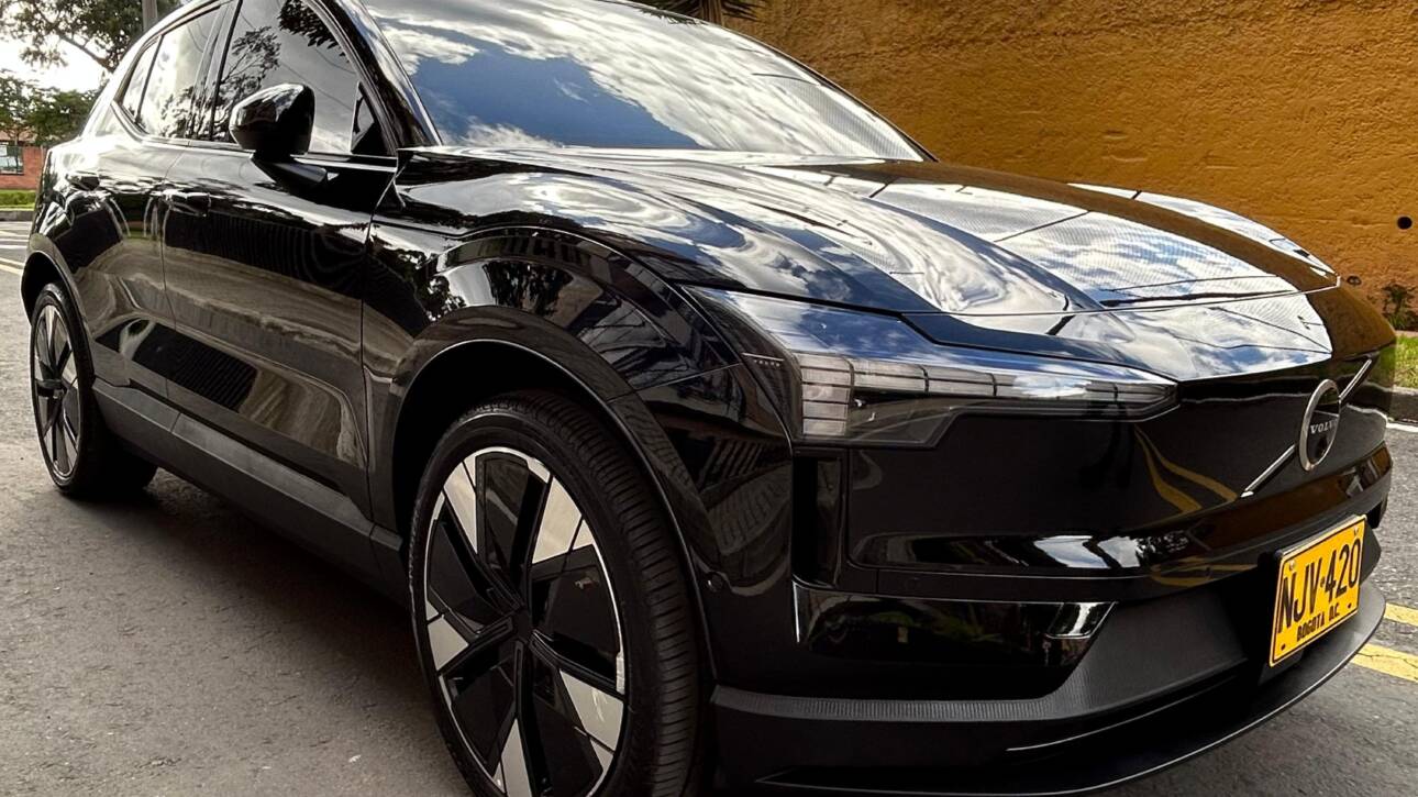 VOLVO EX30 EV Ultra Extended Range 2024